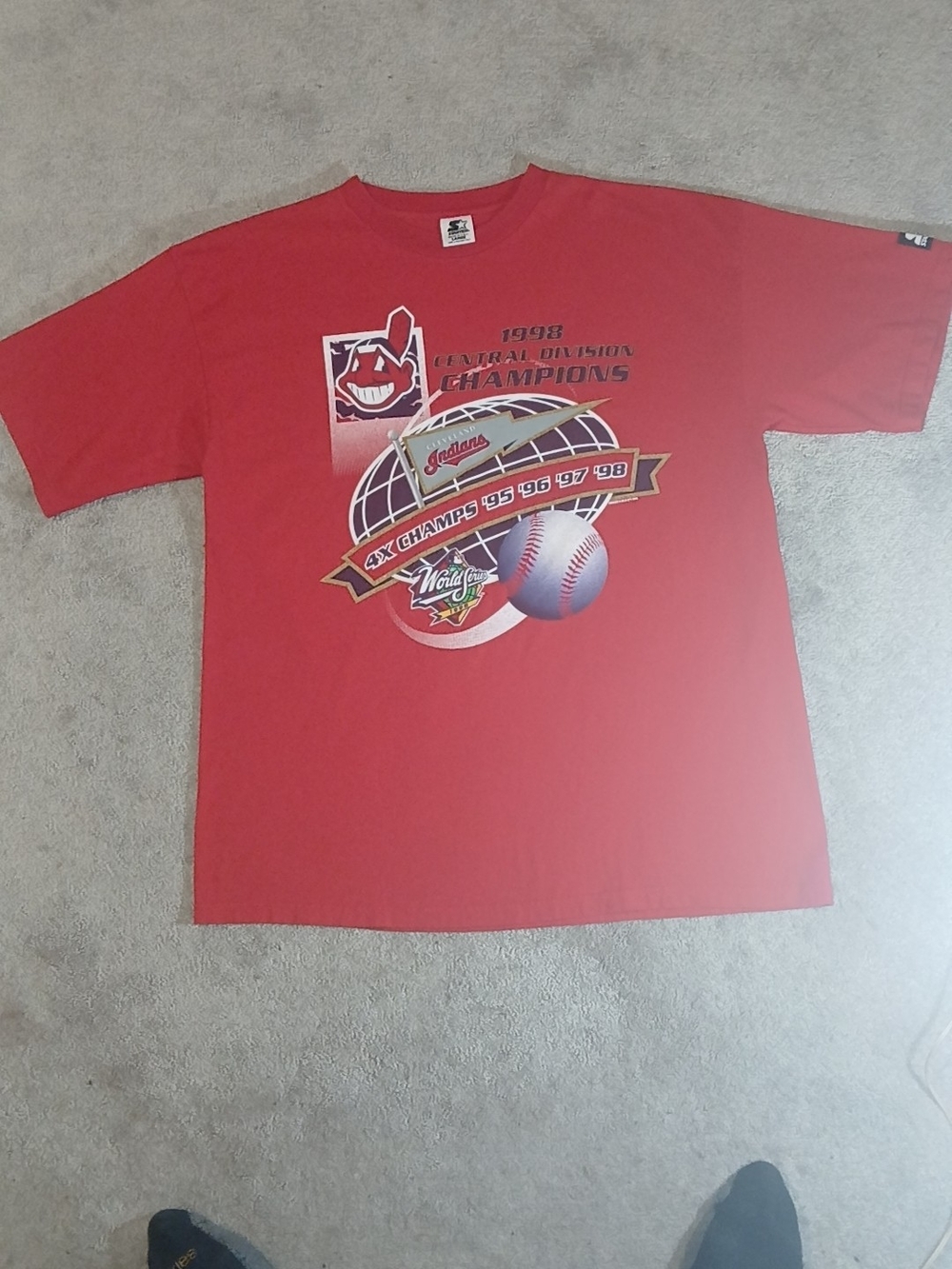STARTER Red Cleveland Indians World Series Graphic Tee